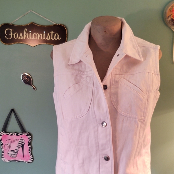 Sleeveless white denim vest - Picture 6 of 9